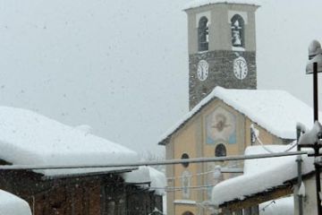 Frassinetto - Parrocchiale di San Bartolomeo imbiancata